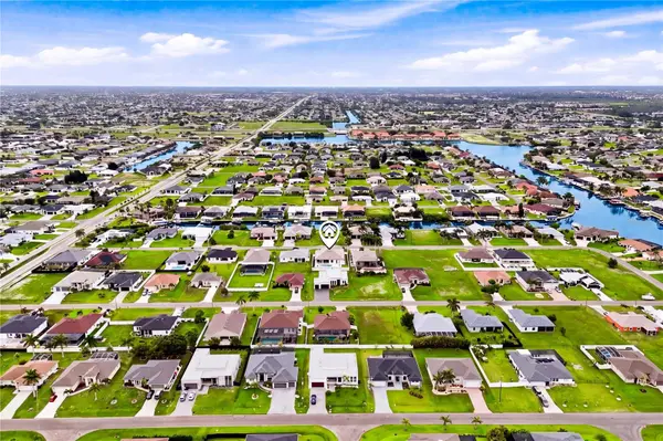 114 SW 36TH PL, Cape Coral, FL 33991