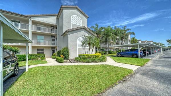 8735 OLDE HICKORY AVE #8105, Sarasota, FL 34238