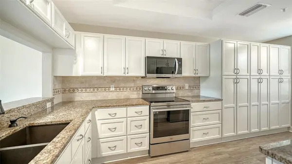 8735 OLDE HICKORY AVE #8105, Sarasota, FL 34238