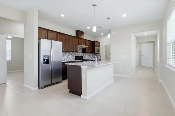 8610 BACKSHORE LN, Parrish, FL 34219