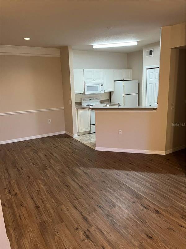 5152 NORTHRIDGE RD #106, Sarasota, FL 34238