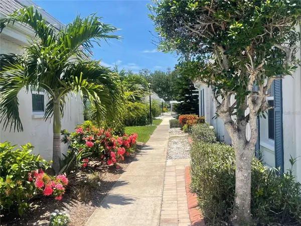 9819 HERNANDO CT #29-A, Bradenton, FL 34210