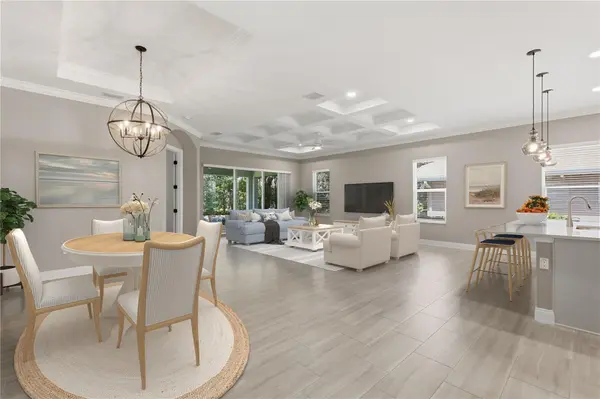 7 OASIS CIR, Palm Coast, FL 32137