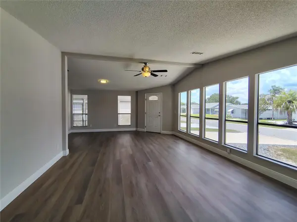 702 TURNBERRY LN, Lady Lake, FL 32159