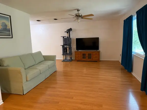 1906 SW 48TH AVE, Gainesville, FL 32608