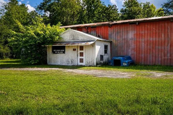 103 CONTAINER RD, Starke, FL 32091