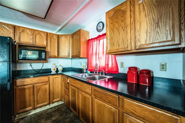 3011 SUN WAY, Lakeland, FL 33801