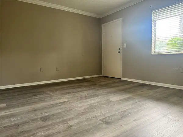 121 OYSTER BAY CIR #160, Altamonte Springs, FL 32701