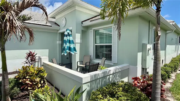 1330 SAINT CATHERINES CIR, Vero Beach, FL 32967