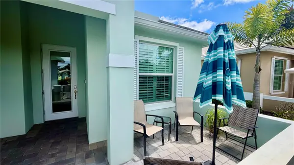 1330 SAINT CATHERINES CIR, Vero Beach, FL 32967