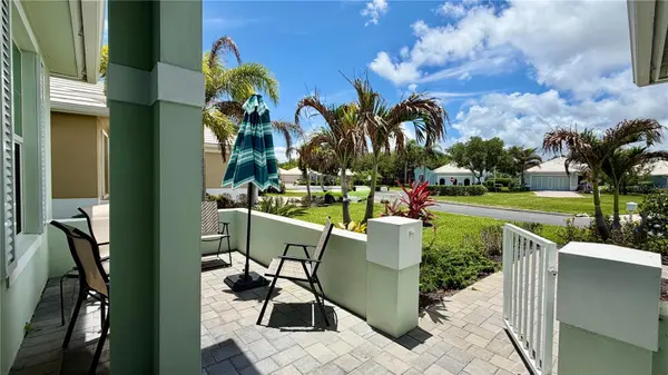 1330 SAINT CATHERINES CIR, Vero Beach, FL 32967
