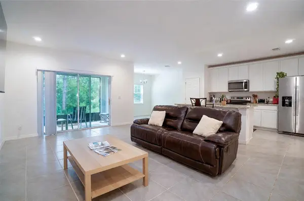 156 GLASS ONION DR, Howey In The Hills, FL 34737
