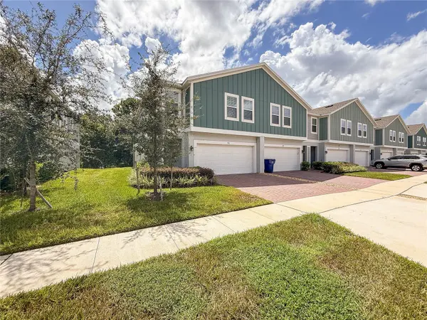 156 GLASS ONION DR, Howey In The Hills, FL 34737