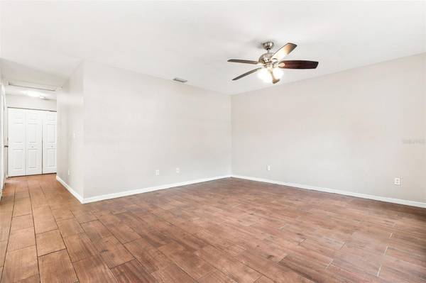2324 OAKDALE ST S, St Petersburg, FL, 33705 photo 19
