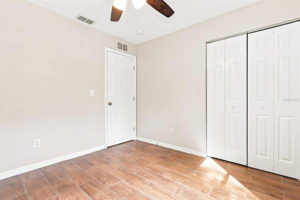 2324 OAKDALE ST S, St Petersburg, FL, 33705 photo 17