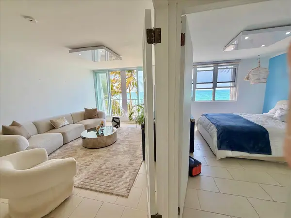 3409 AVE ISLA VERDE #203, Carolina, PR 00979
