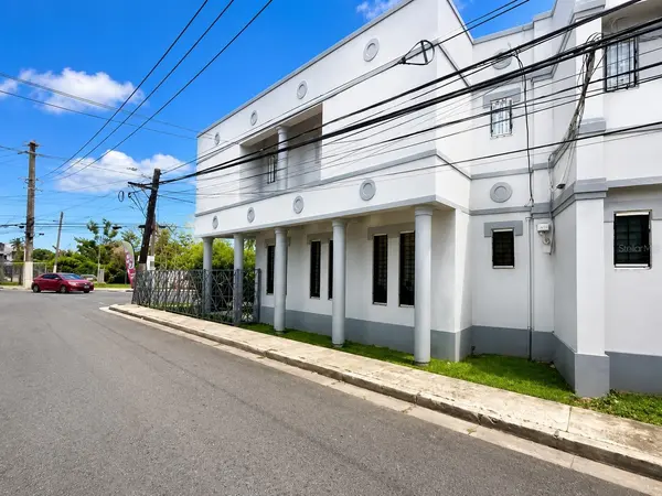 51 SANTA CRUZ ST. CORNER OF ESTEBAN PADILLA ST., Bayamon, PR 00961