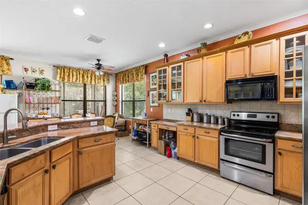 1425 AMARYLLIS CIR, Orlando, FL 32825