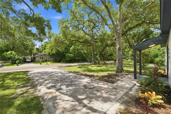 510 3RD AVE NE, Largo, FL 33770