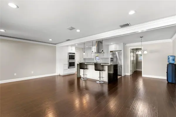 1009 WOODLEY RD, Clearwater, FL 33764