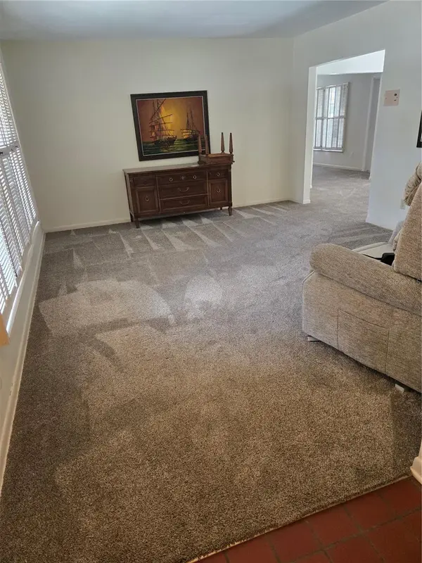3502 NAKORA DR, Tampa, FL 33618
