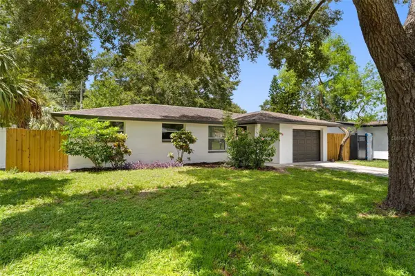 11478 92ND ST, Largo, FL 33773