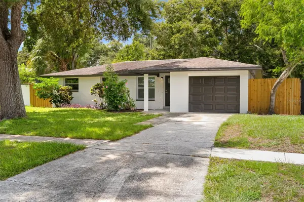11478 92ND ST, Largo, FL 33773