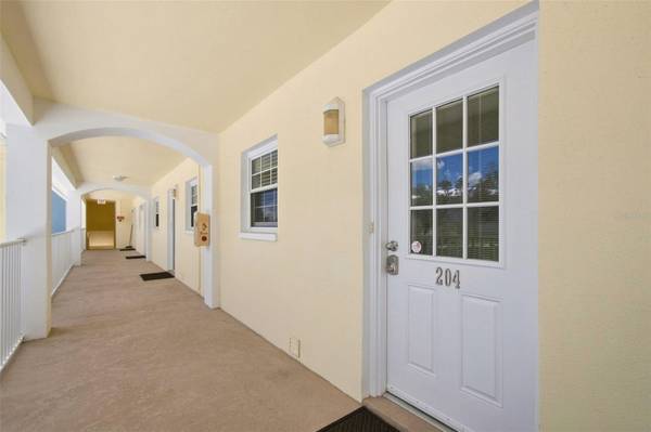 12100 CAPRI CIR S #204, Treasure Island, FL, 33706 photo 7
