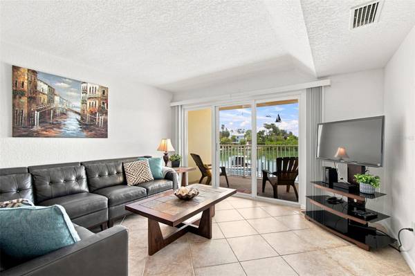 12100 CAPRI CIR S #204, Treasure Island, FL, 33706 photo 15