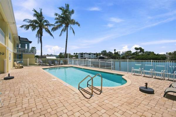 12100 CAPRI CIR S #204, Treasure Island, FL, 33706 photo 34