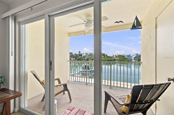 12100 CAPRI CIR S #204, Treasure Island, FL, 33706 photo 25