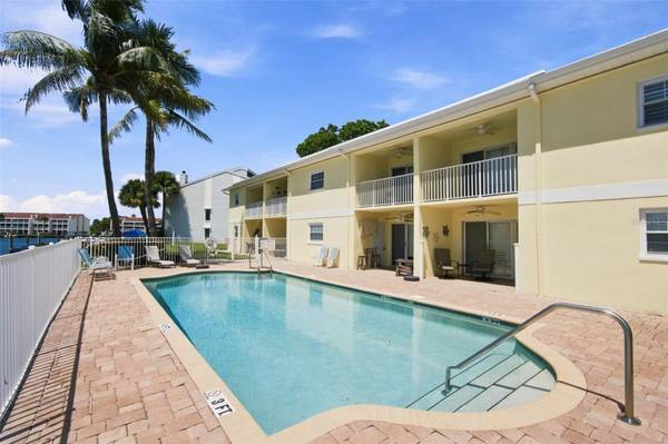 12100 CAPRI CIR S #204, Treasure Island, FL, 33706 photo 35