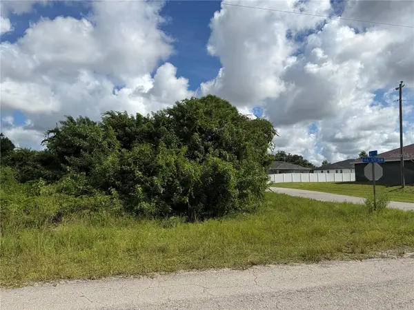 2902 46TH ST SW, Lehigh Acres, FL 33976