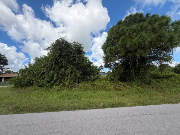 2902 46TH ST SW, Lehigh Acres, FL 33976
