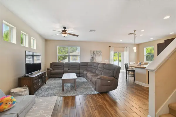 7111 S WEST SHORE BLVD, Tampa, FL 33616