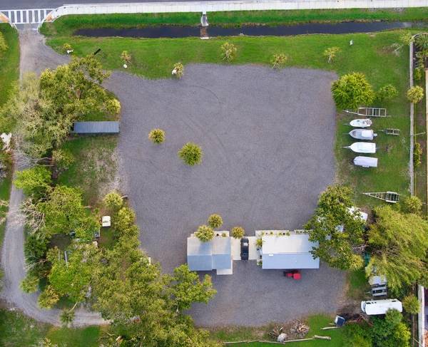 1322 N PINELLAS AVE, Tarpon Springs, FL 34689