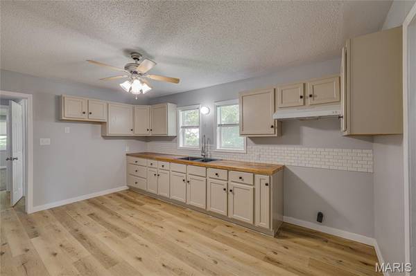 3037 Highway 221, Doe Run, MO 63637