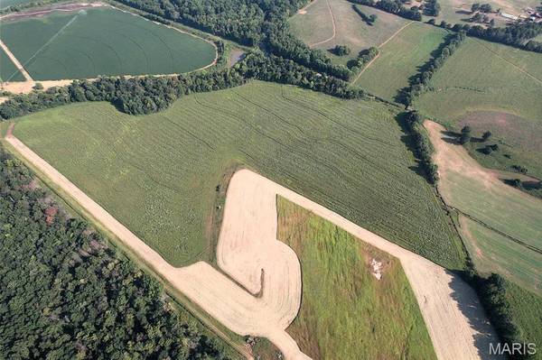 660 County Road 323, Poplar Bluff, MO 63901