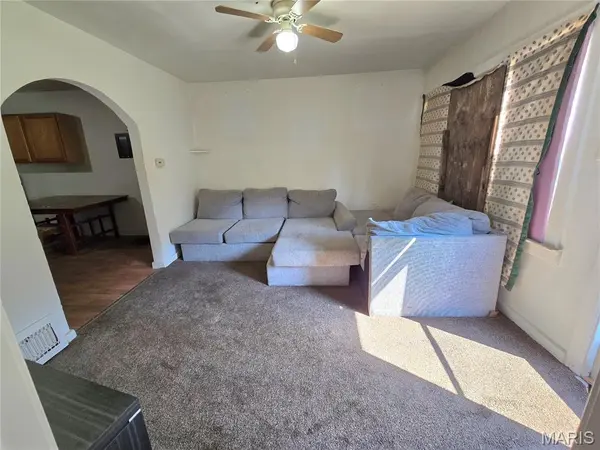 1206 Rixon, Alton, IL 62002