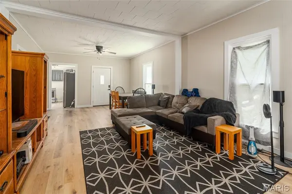 306 E fifth, West Frankfort, IL 62896