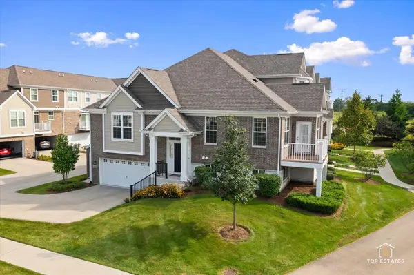 4450 Monroe CT, Naperville, IL 60564