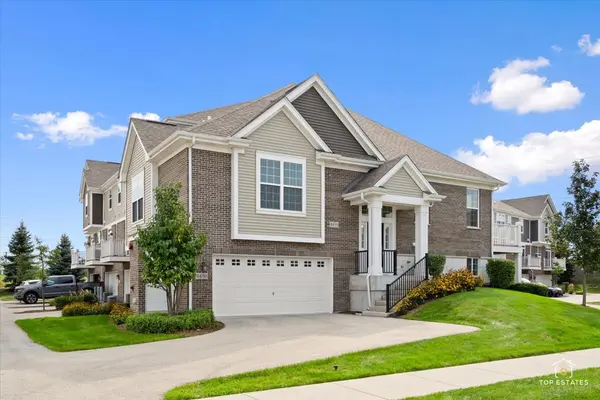4450 Monroe CT, Naperville, IL 60564