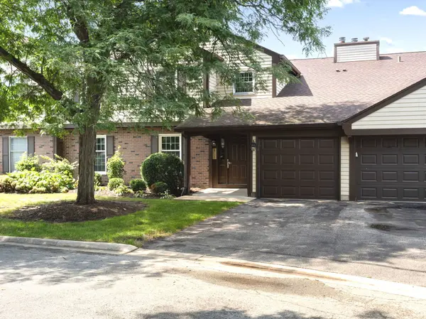 2169 Sunderland CT #201B, Naperville, IL 60565