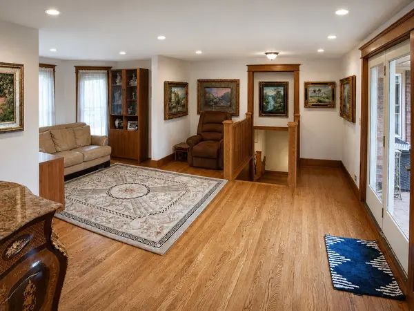 1506 Oswego RD #A, Naperville, IL 60540