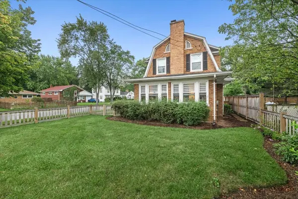 432 Colville PL, Waukegan, IL 60085