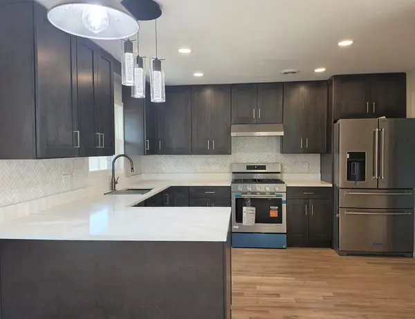 6410 W 88th ST, Oak Lawn, IL 60453