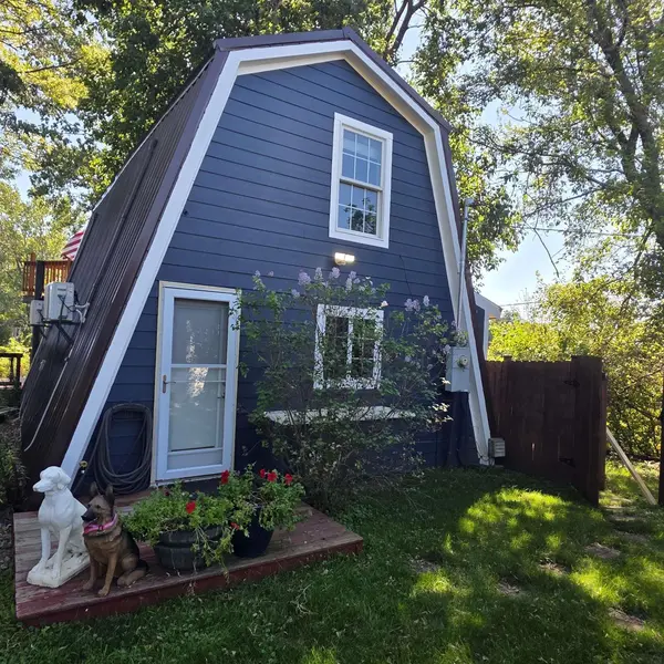 7300 S Hudson RD, Hudson, IA 50643