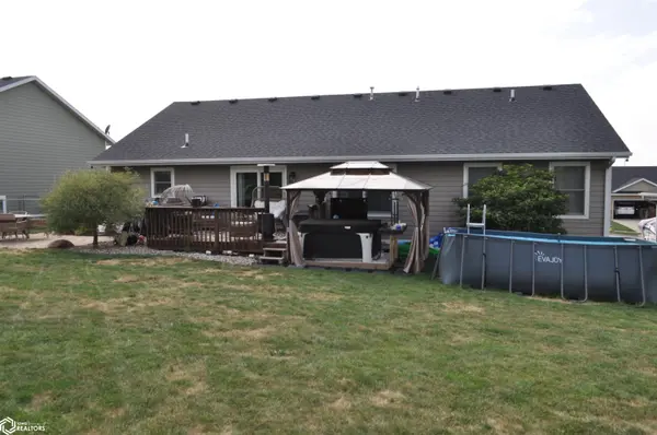 625 Field Crest DR, Carroll, IA 51401