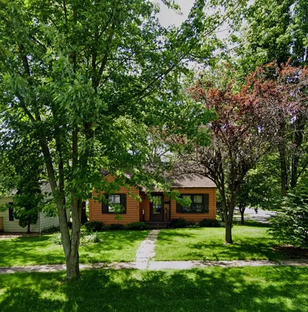 613 Madison ST, Valparaiso, IN 46385