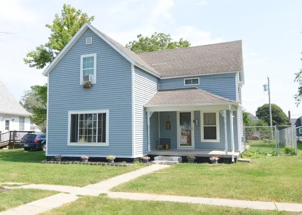 128 S Brooks ST, Francesville, IN 47946